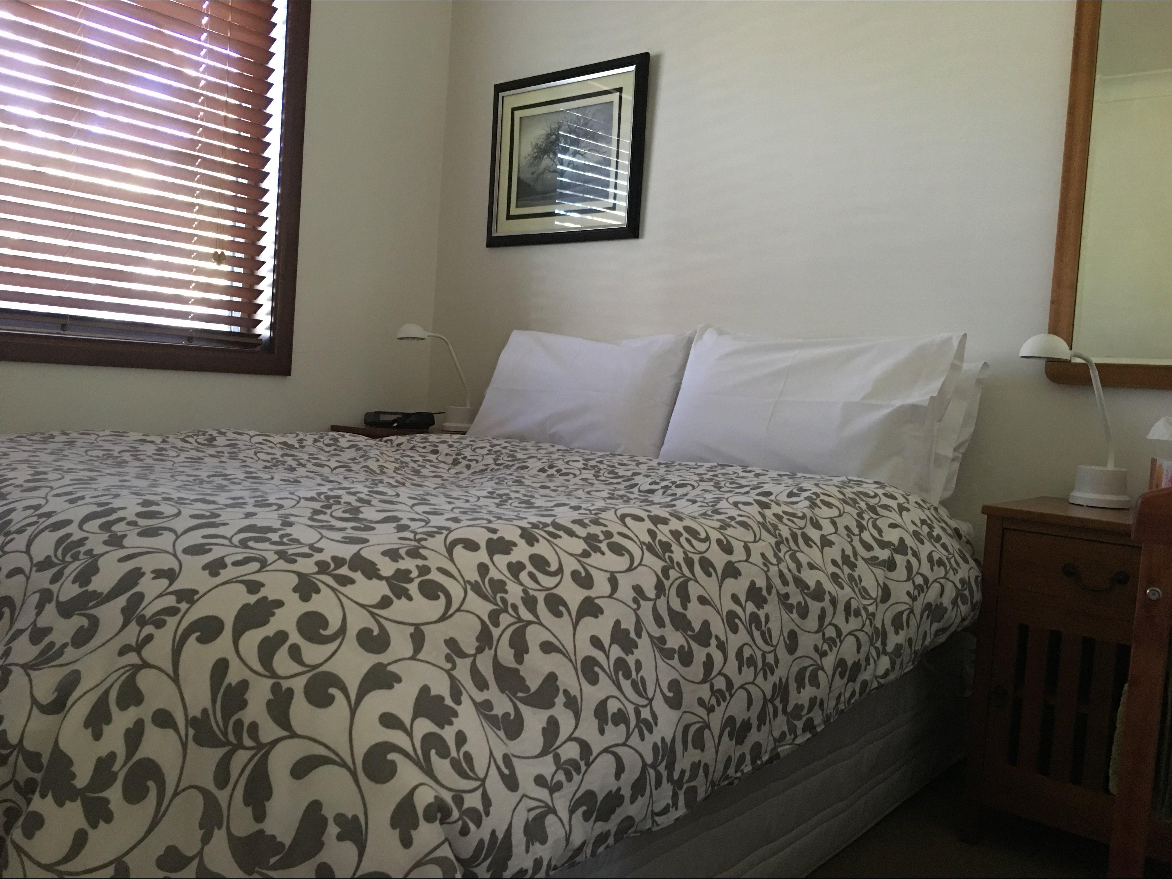 Armidale Boutique Accommodation - Camellia Court