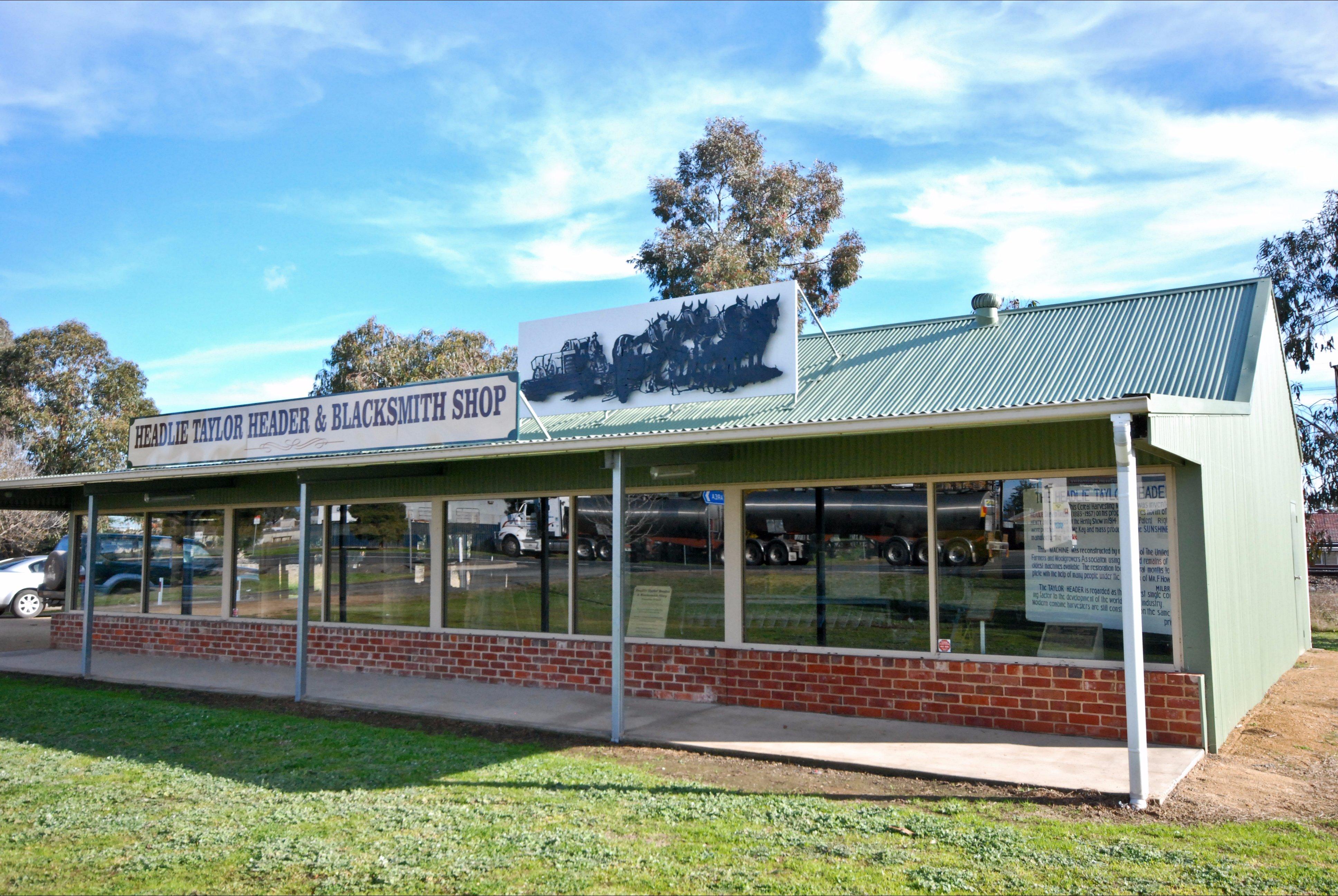 Headlie Taylor Header and Blacksmiths Shop