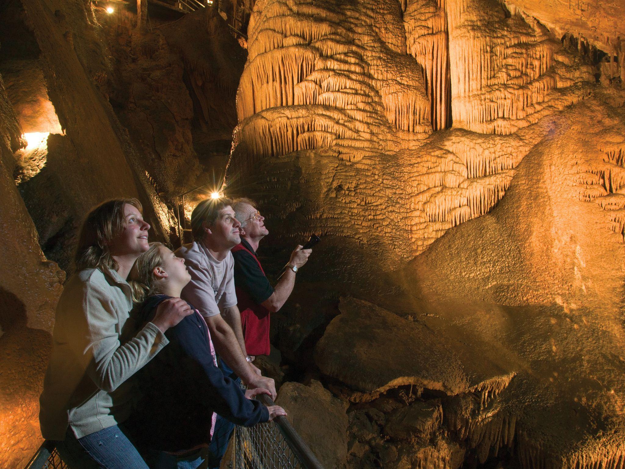 Gunns Plains Caves