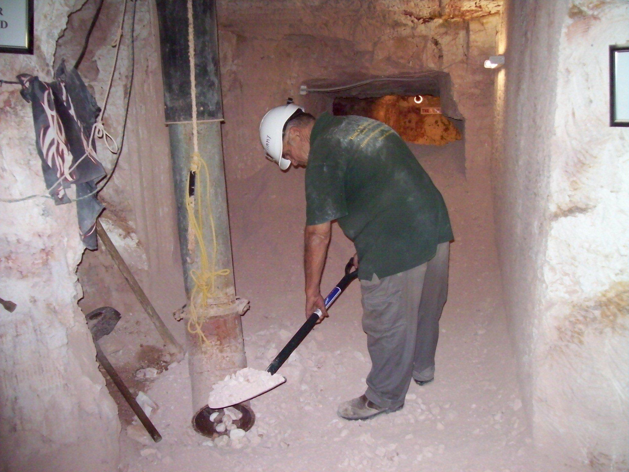 Tom's Working Opal Mine