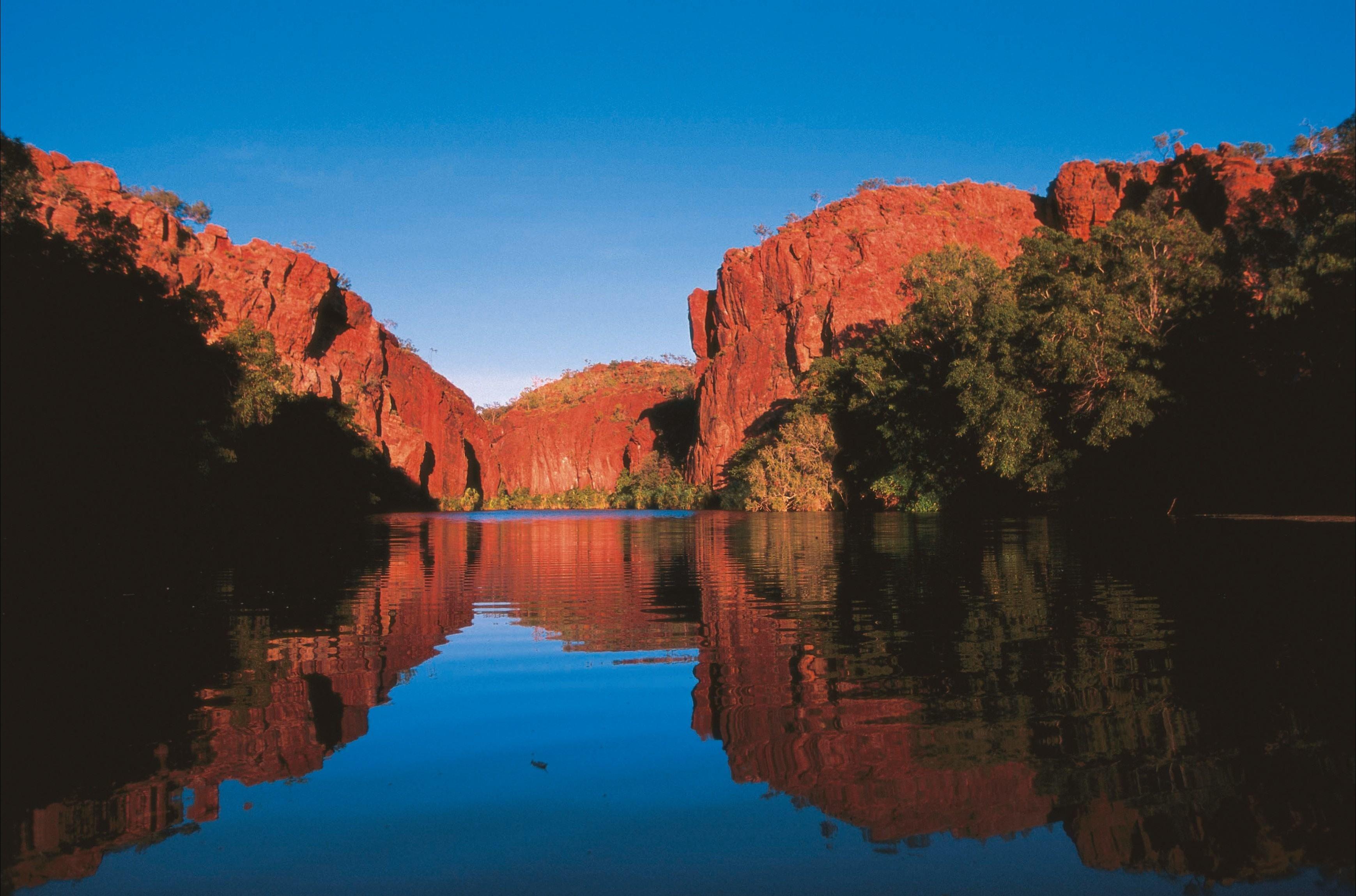 Boodjamulla (Lawn Hill) National Park