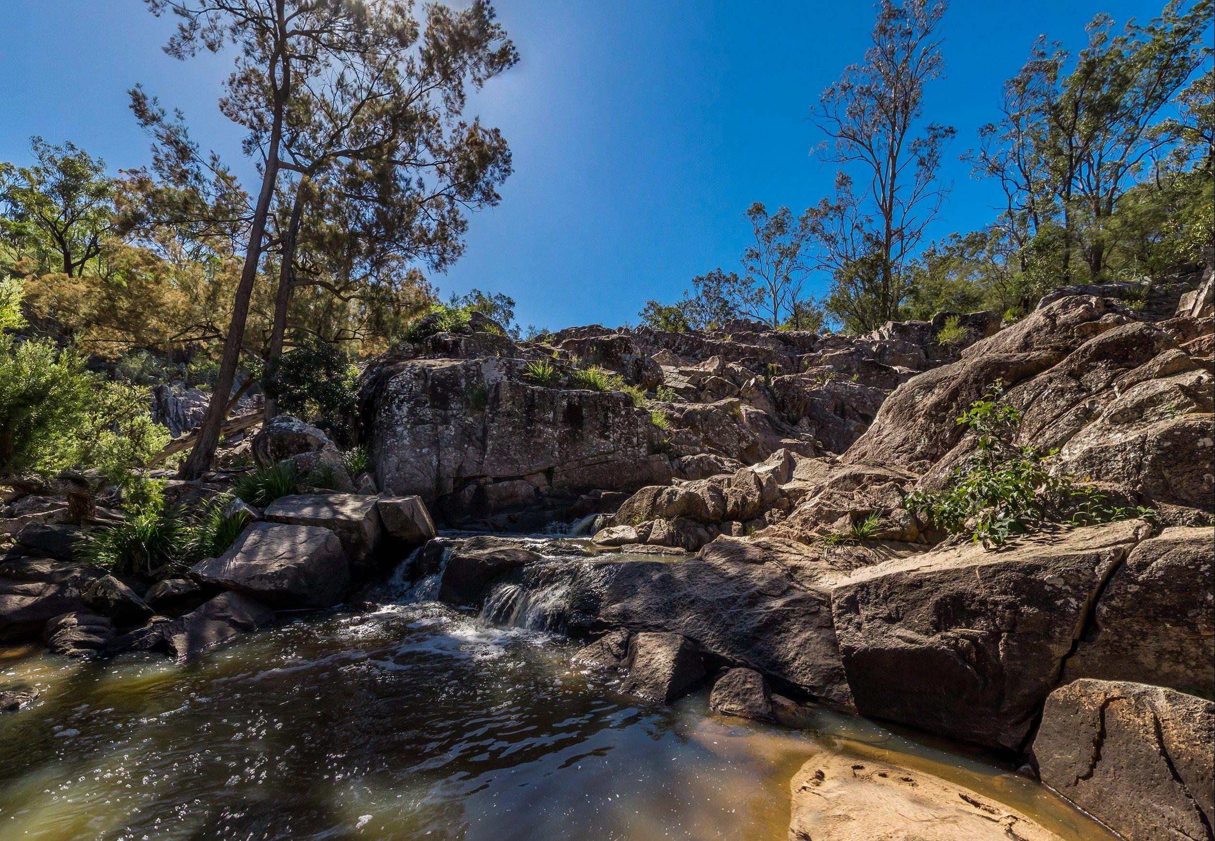 Crows Nest Falls