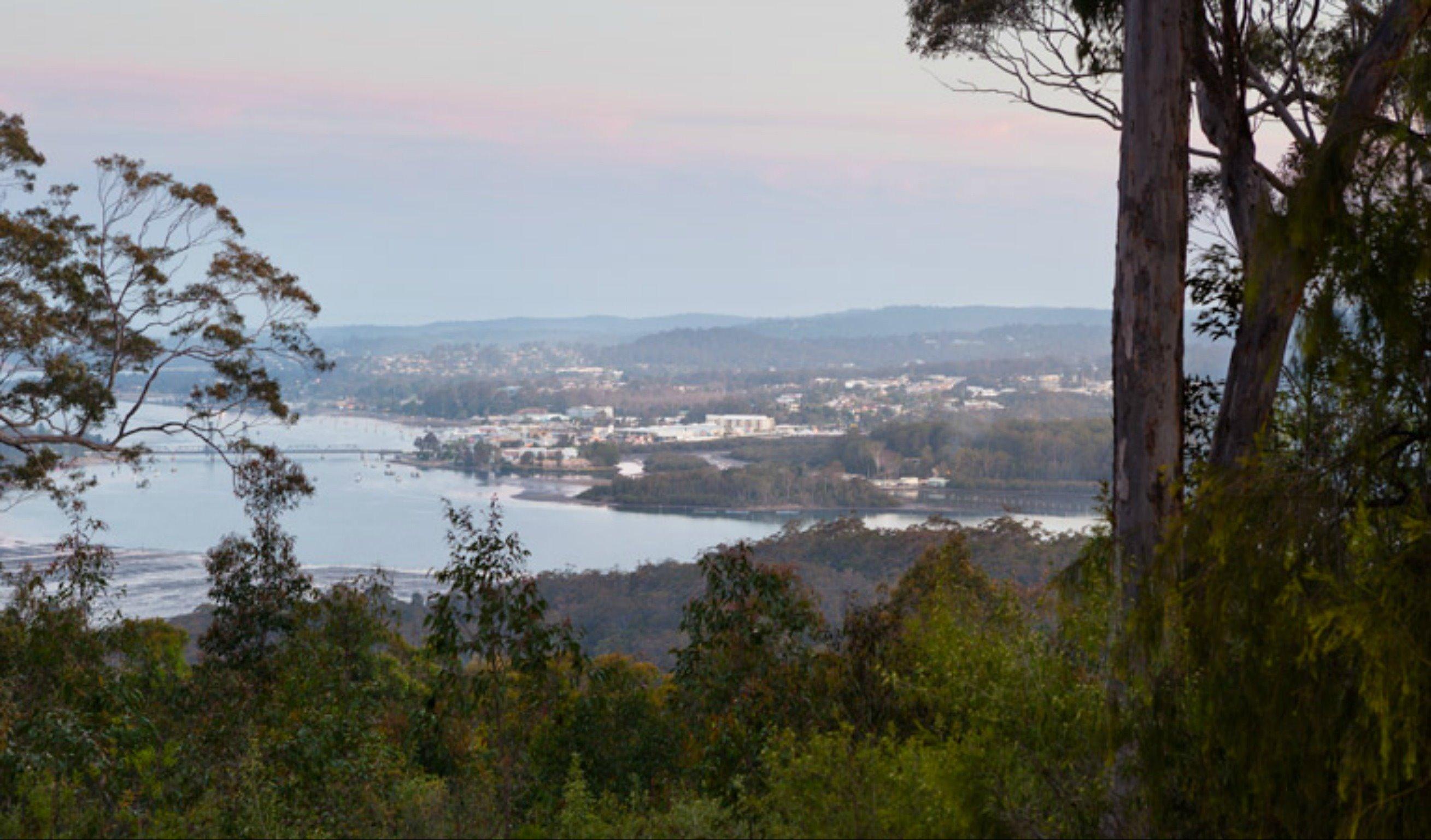 Holmes lookout